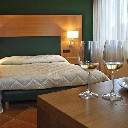 Mingone Hotel Ristorante Isola di Liri Quarto foto